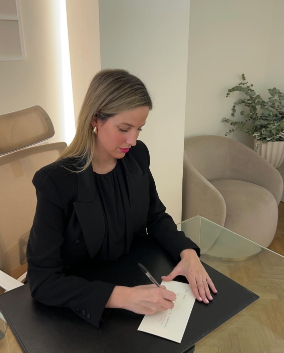 patricia regalado Cirugía Plástica Facial