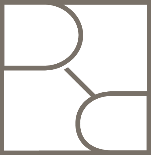 Logotipo de la clínica de cirugía y medicina estética Dra. Patricia Regalado en Madrid