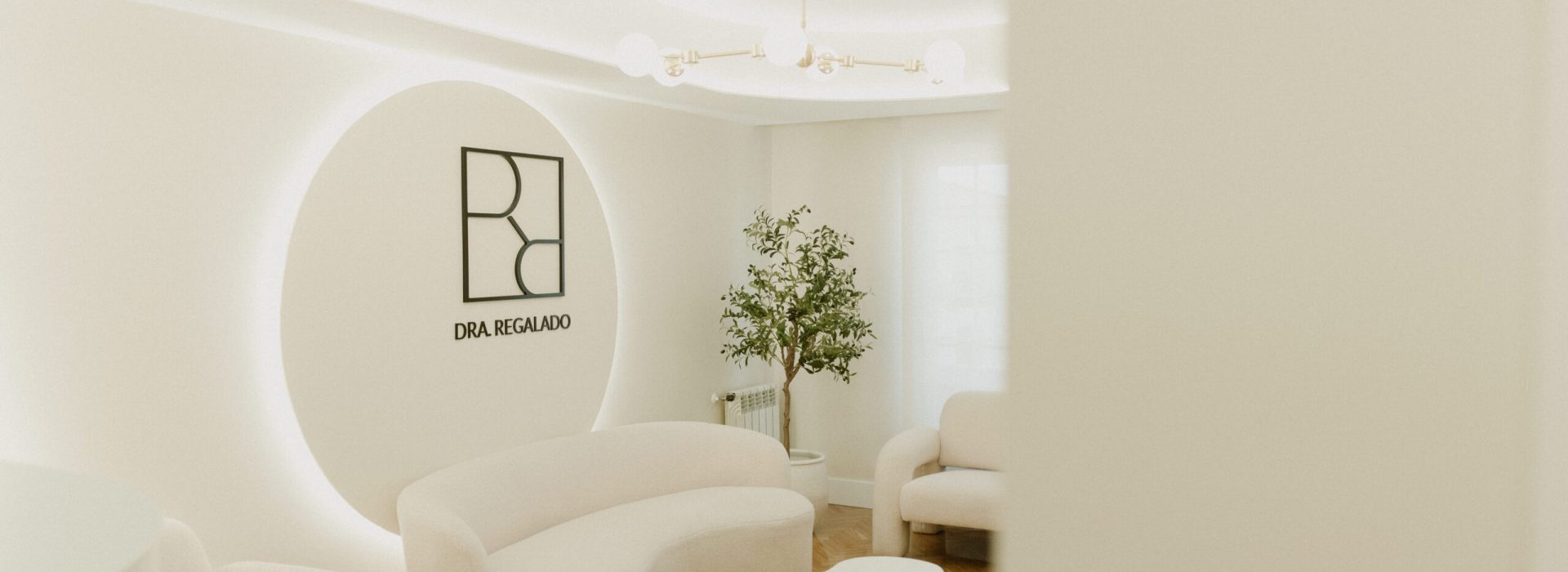 Tratamiento de arrugas de expresión con bótox en Madrid por la Dra. Patricia Regalado